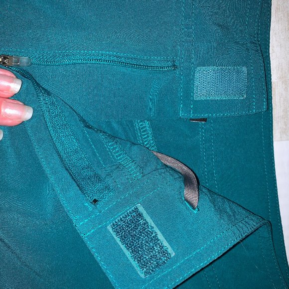 Eastern Mountain Sports Women's Shorts - Size Med - Picture 5 of 7